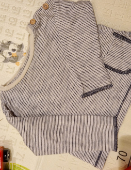 T shirt SNUG 9 mesi 15+ss