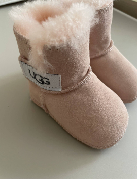 Stivaletti Ugg numero 16 35 euro + ss