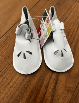 Scarpina in pelle MONPETIT CHAUSSON misura 6/12 mesi, 20 euro + SS