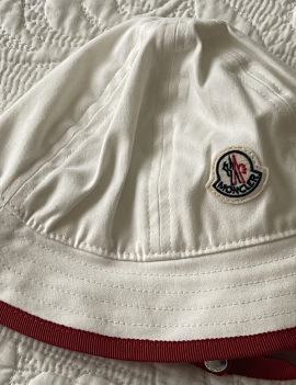 Moncler, cappello estivo 48 cm (6/12 mesi) Euro 25 più SS