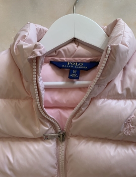 Gilet in piumino rosa RALPH LAUREN 7 Anni (veste meno indossato dai 5, è stato un po’ grattato davanti giocando vedo foto) 40€+ss