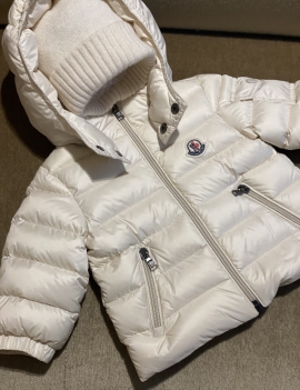 Moncler 3/6 mesi 62 cm