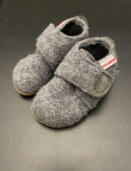 Pantofole lana n20 15€+ss